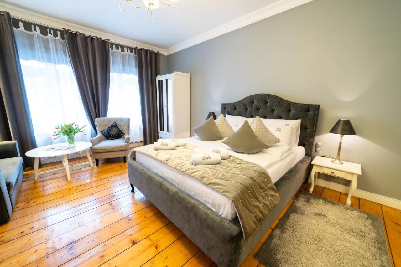 Apartamenty Pod Zegarem Миколайки Экстерьер фото