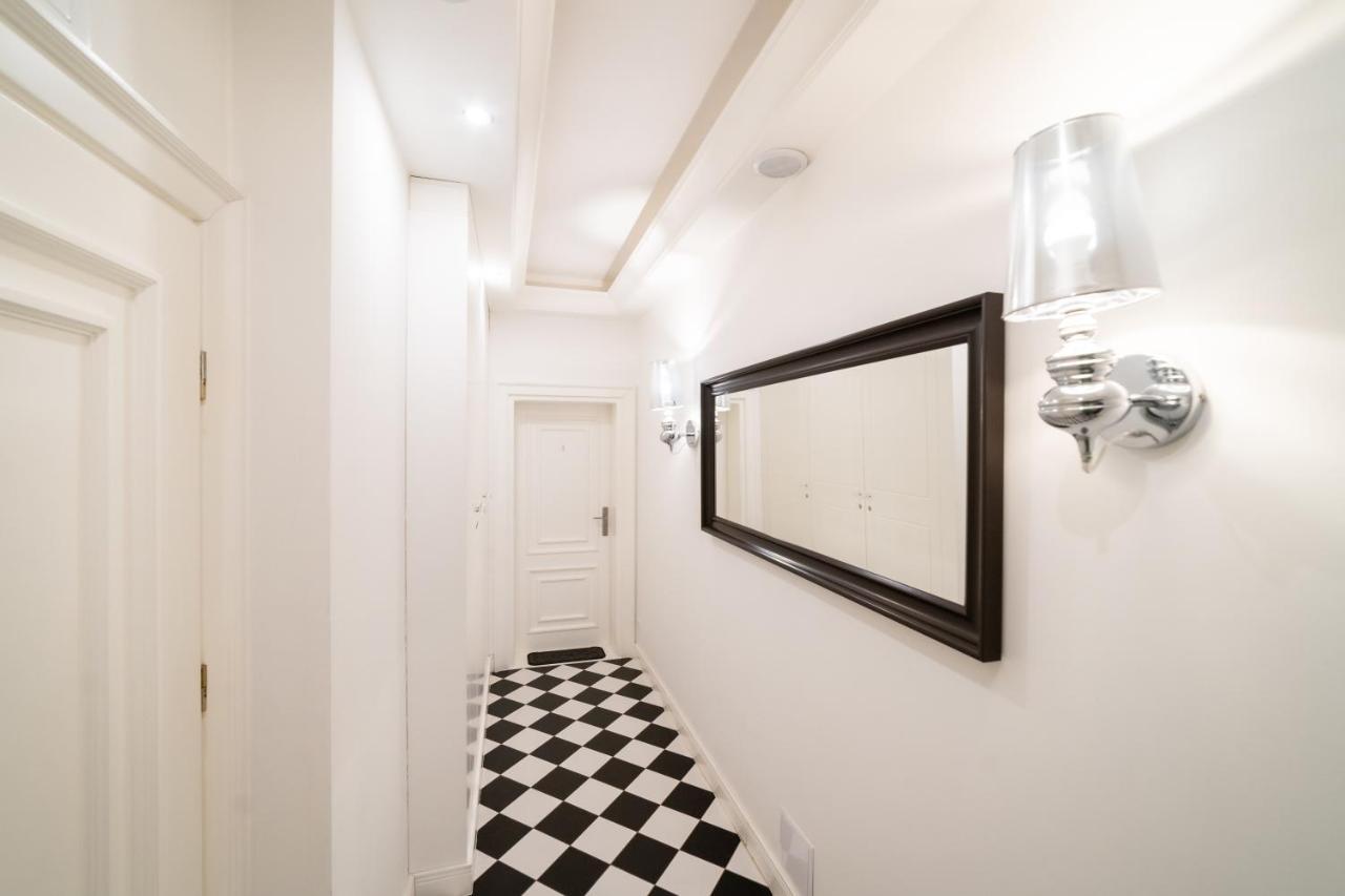 Apartamenty Pod Zegarem Миколайки Экстерьер фото
